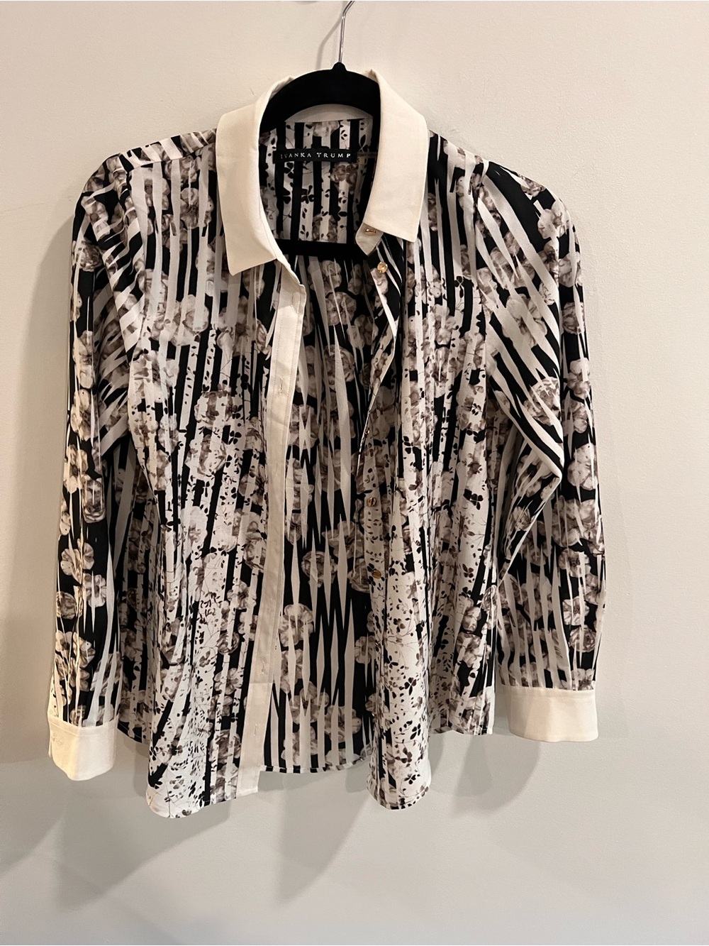 Ivanka Trump Black & Ivory Floral Stripe Button-Front Blouse Size S